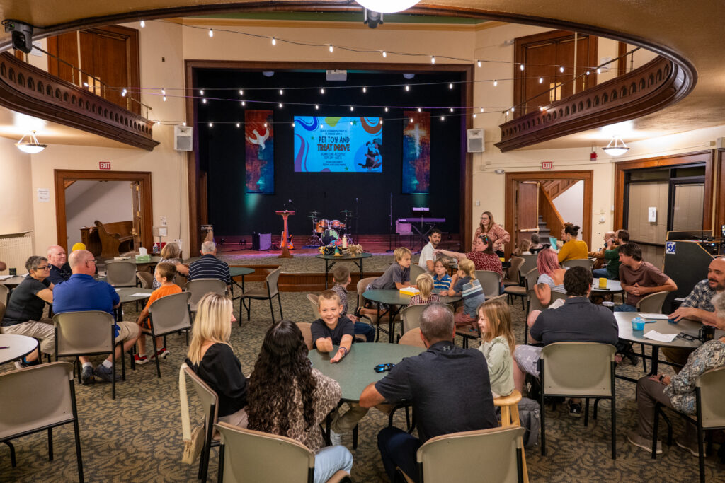 Upper Room Worship on a Standard Sunday