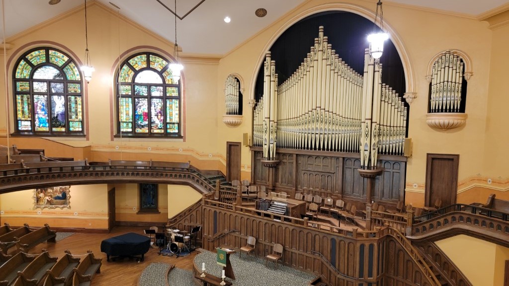 First Congregational Church of Akron's main sanctuary, the Meetinghouse